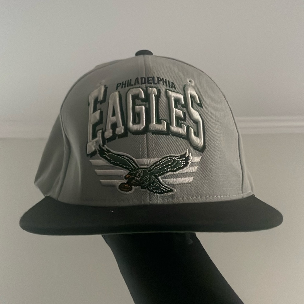 Mitchell & Ness Eagles Snapback - image 1